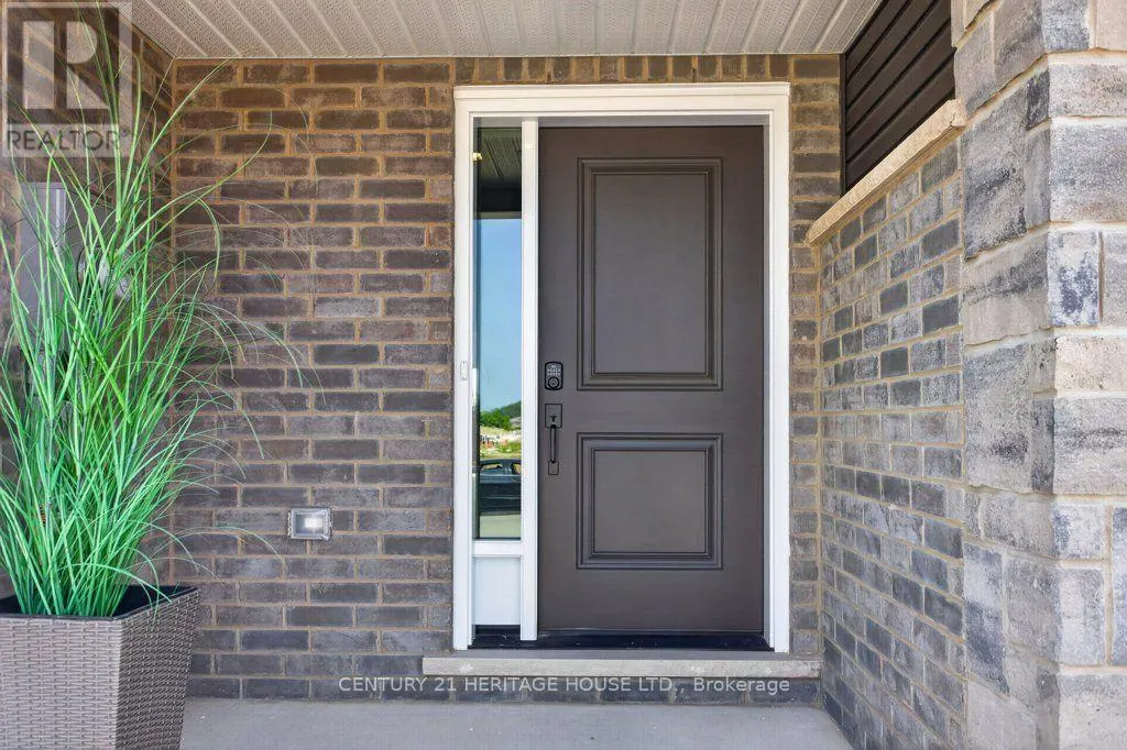 25 KILN LANE E
