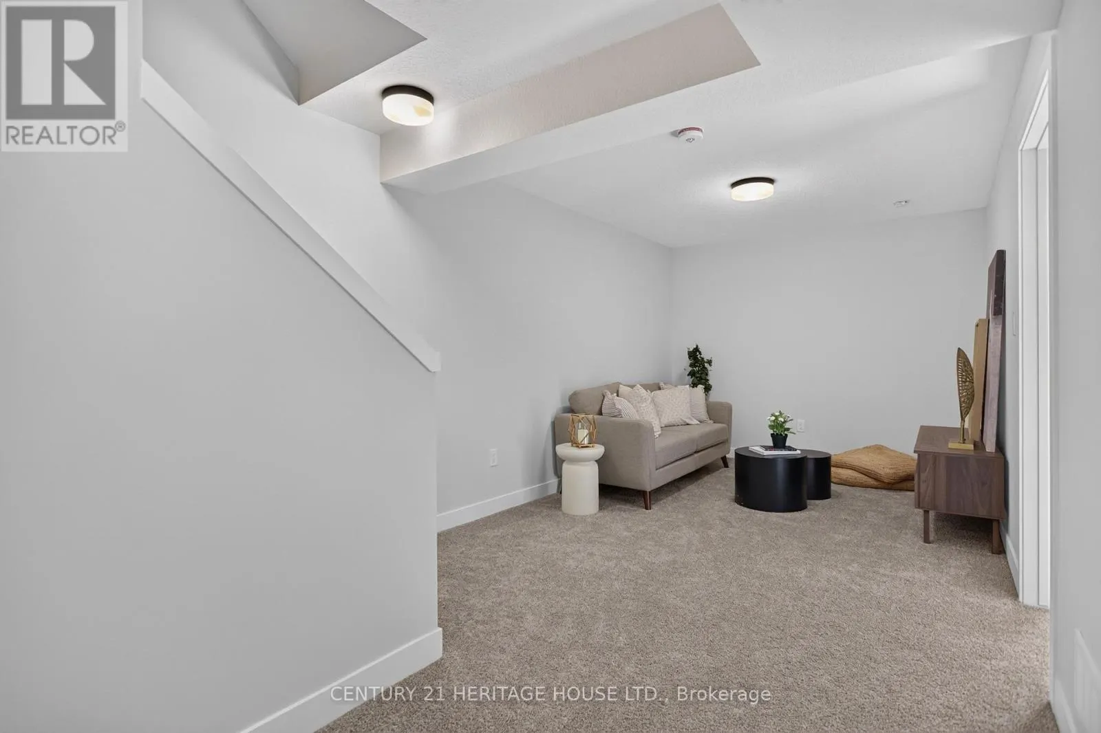 25 KILN LANE E