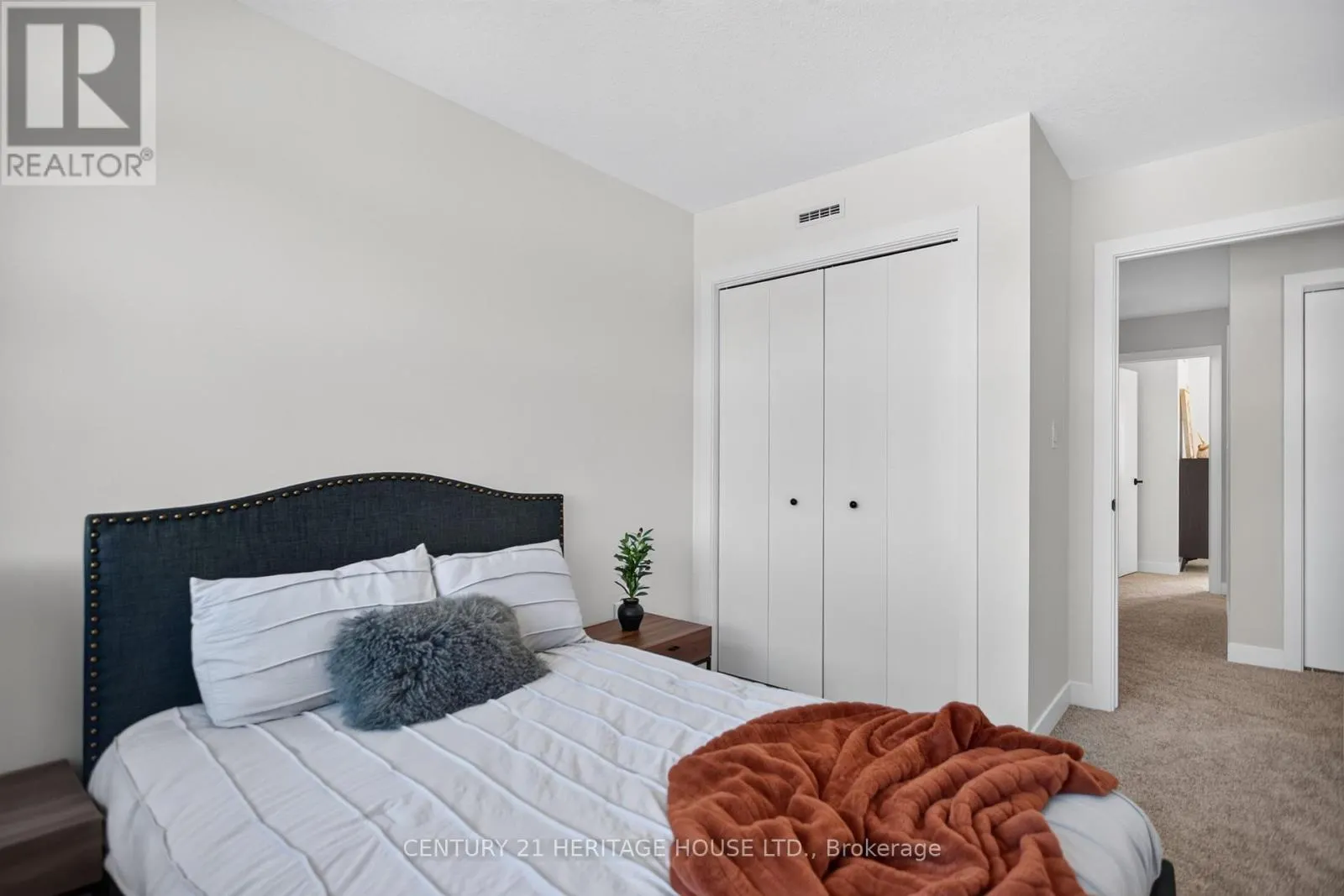 25 KILN LANE E