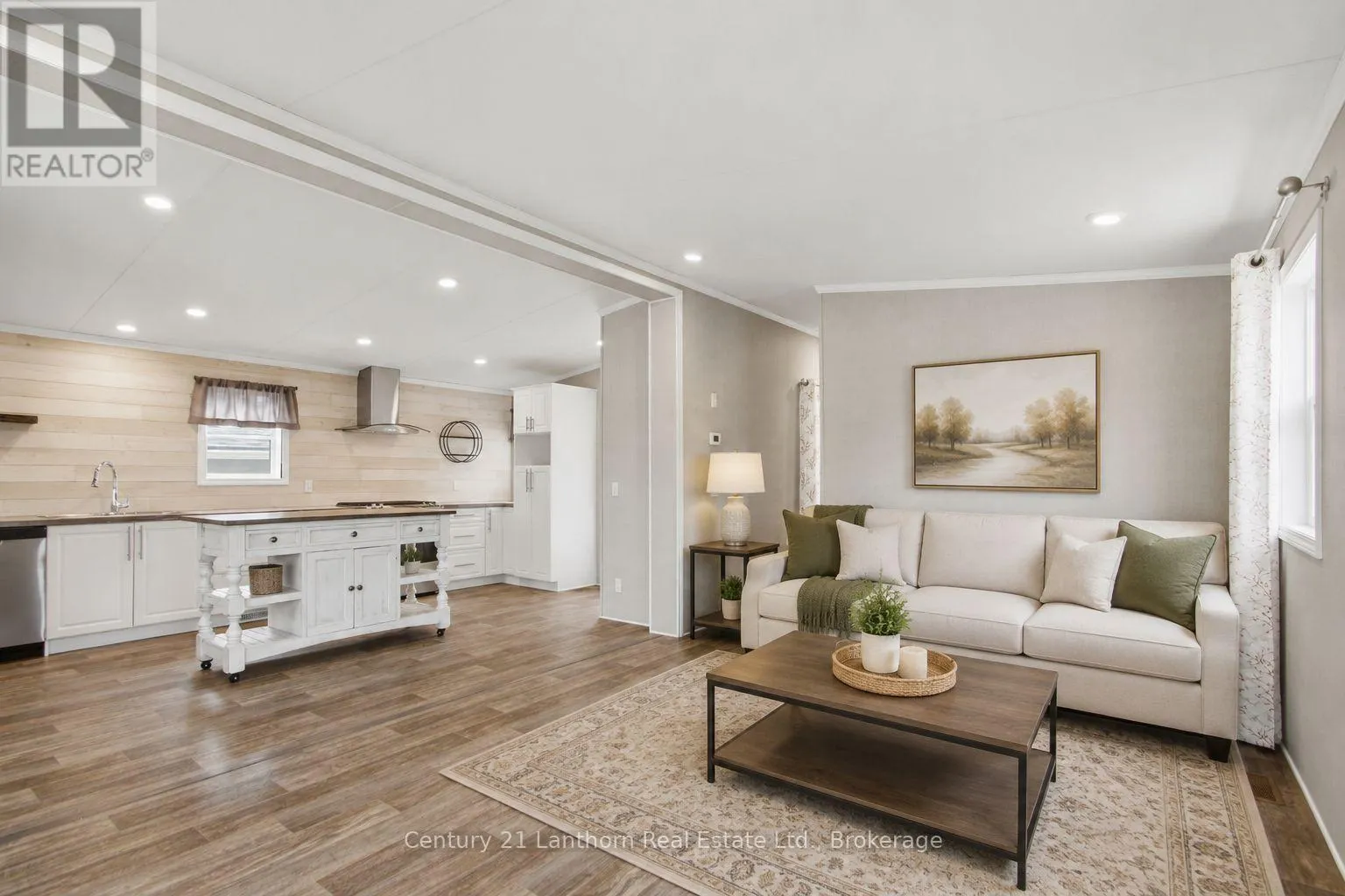 18 - 484 FRANKFORD STIRLING ROAD #18