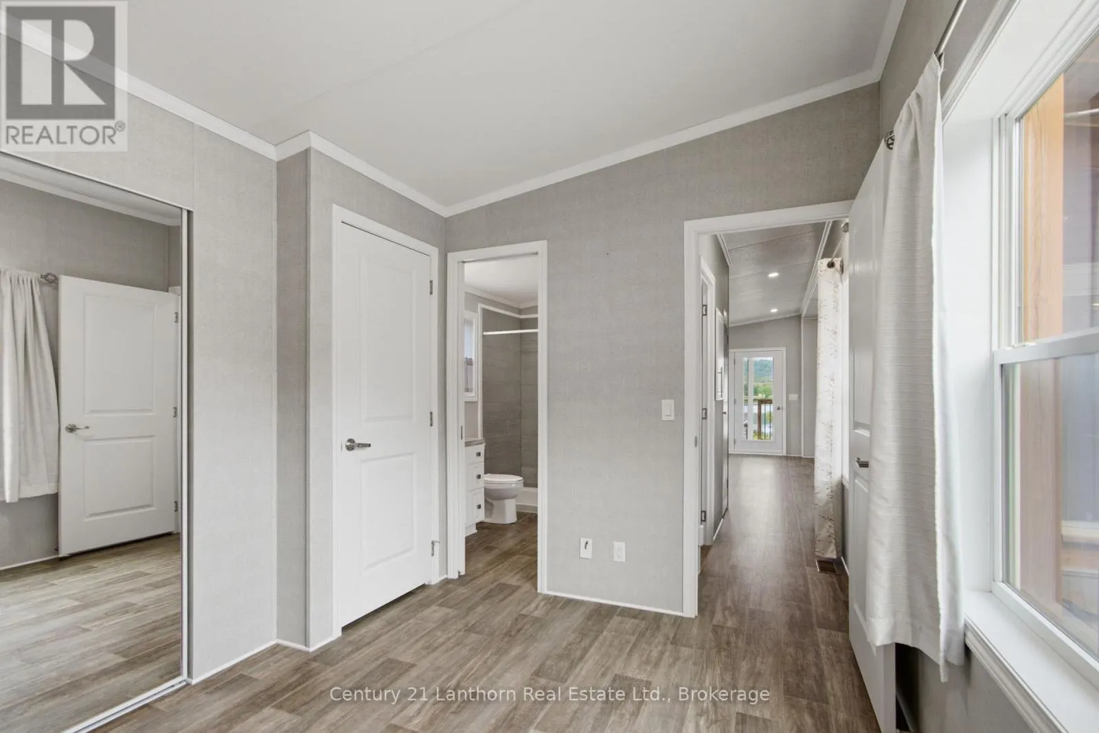 18 - 484 FRANKFORD STIRLING ROAD #18