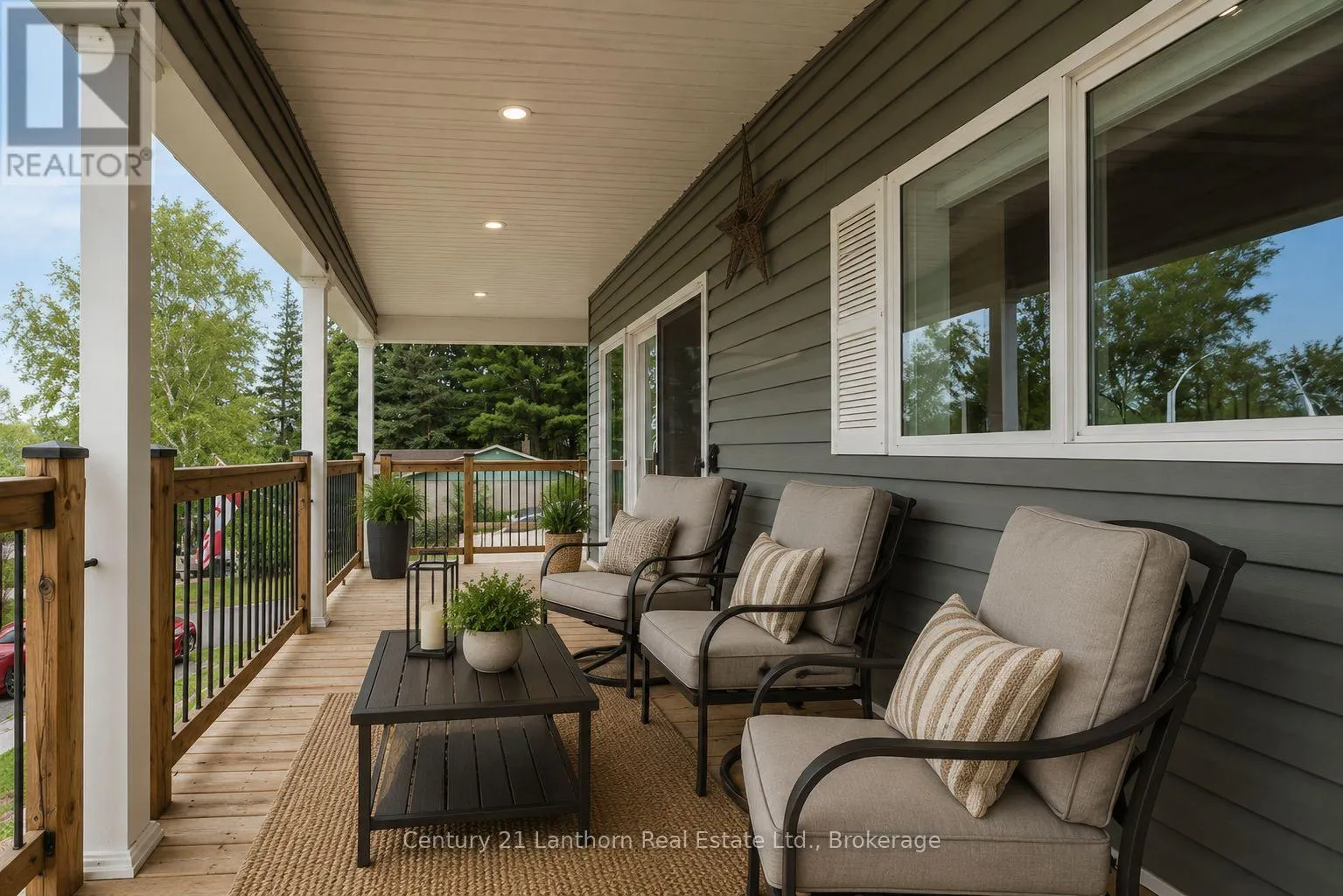 12 - 484 FRANKFORD STIRLING ROAD #12