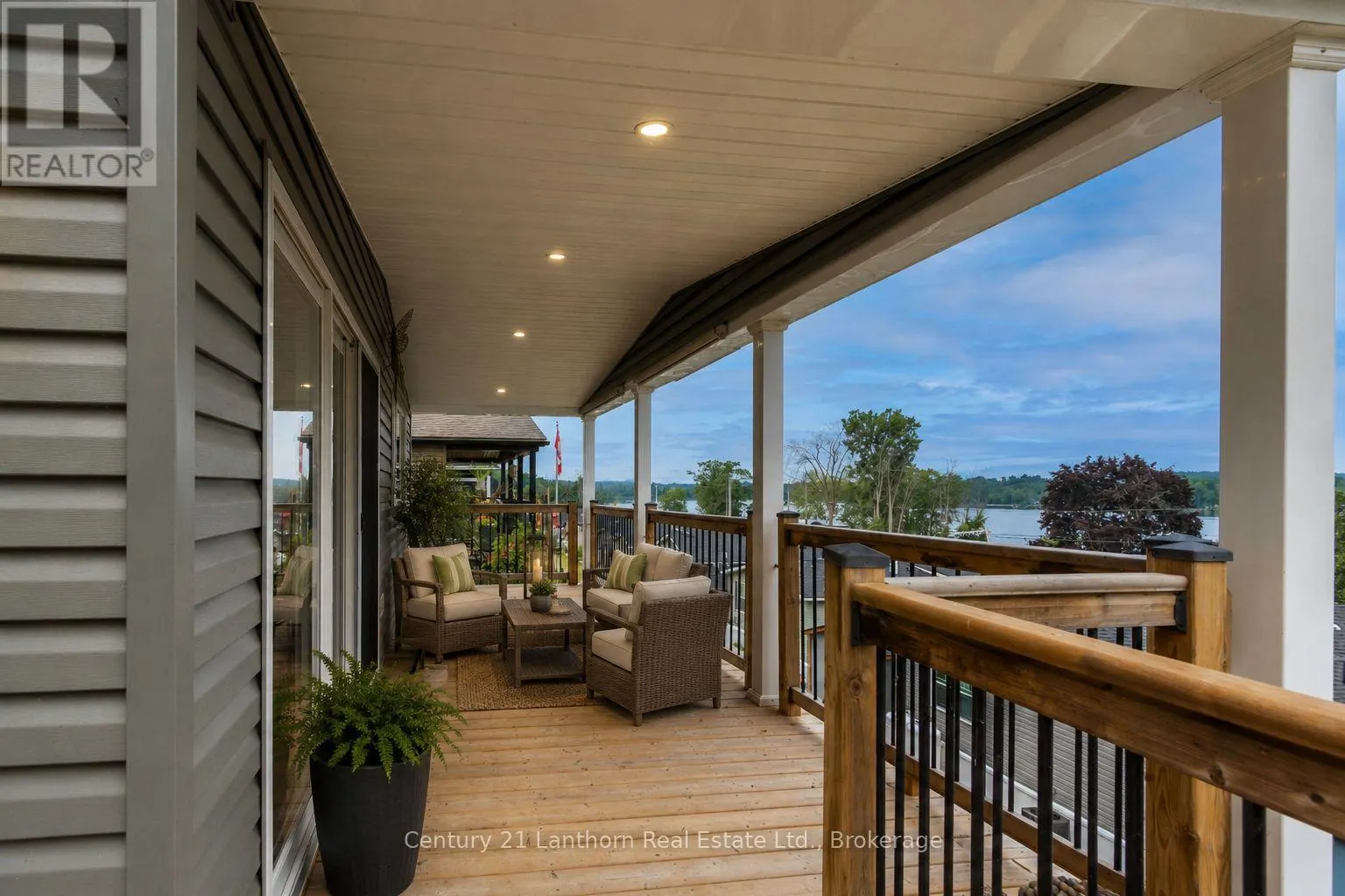 12 - 484 FRANKFORD STIRLING ROAD #12