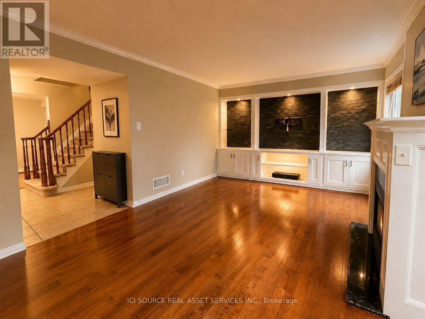 358 WISTERIA CRESCENT