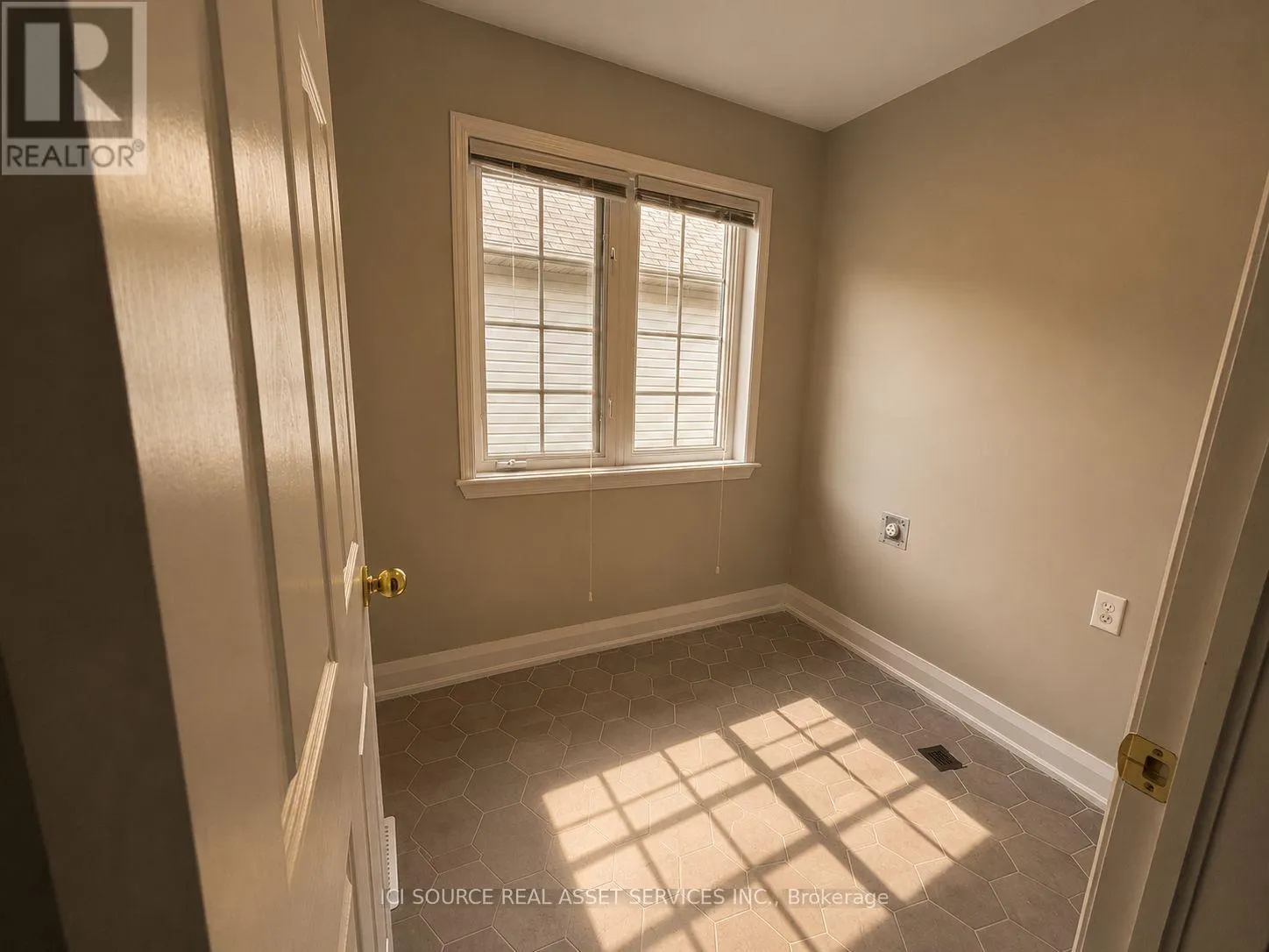 358 WISTERIA CRESCENT
