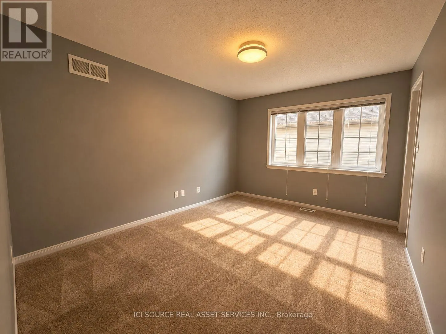 358 WISTERIA CRESCENT