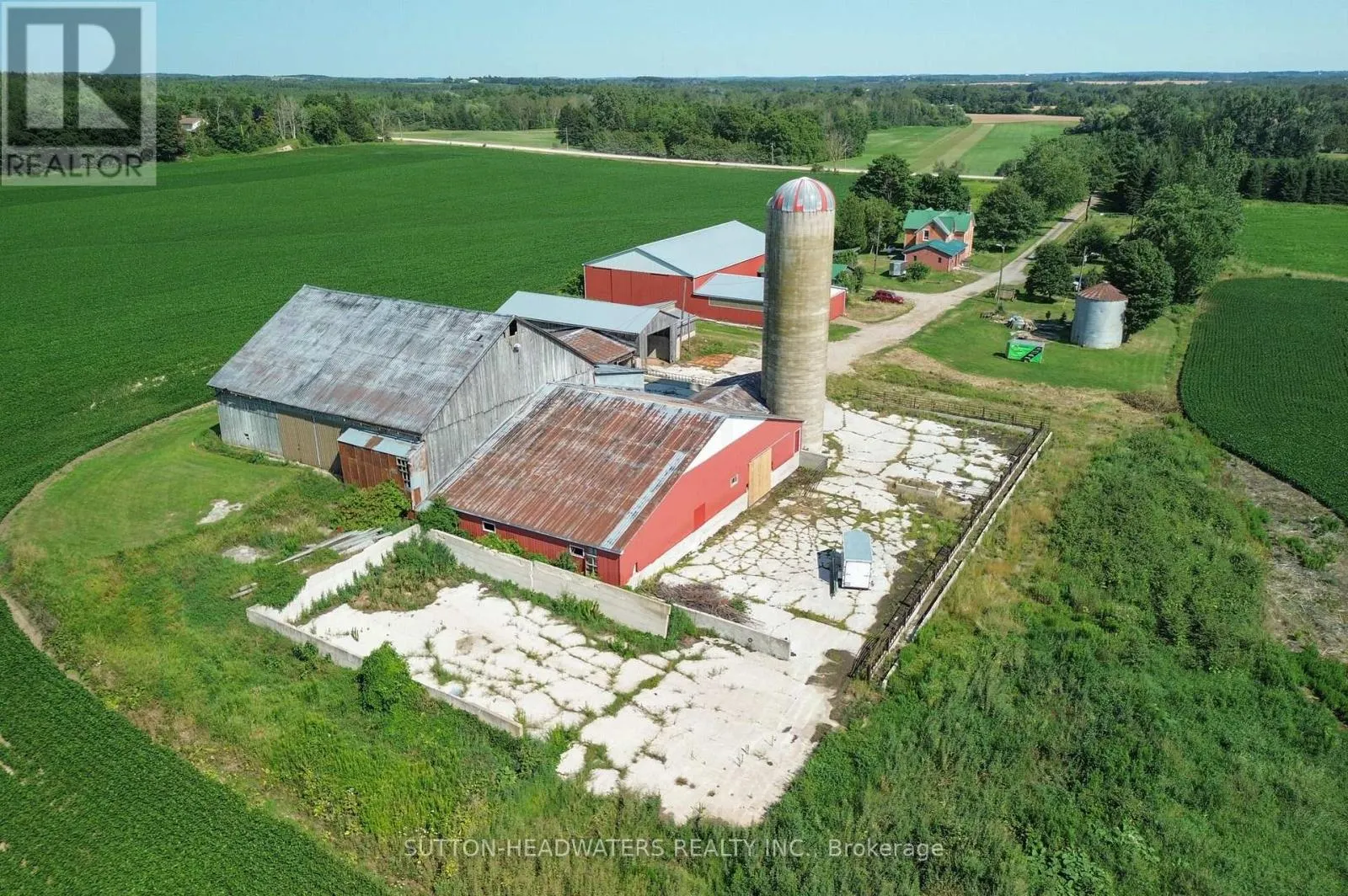 8526 ERAMOSA ROAD