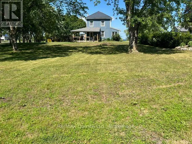 101 ROSELAND DRIVE