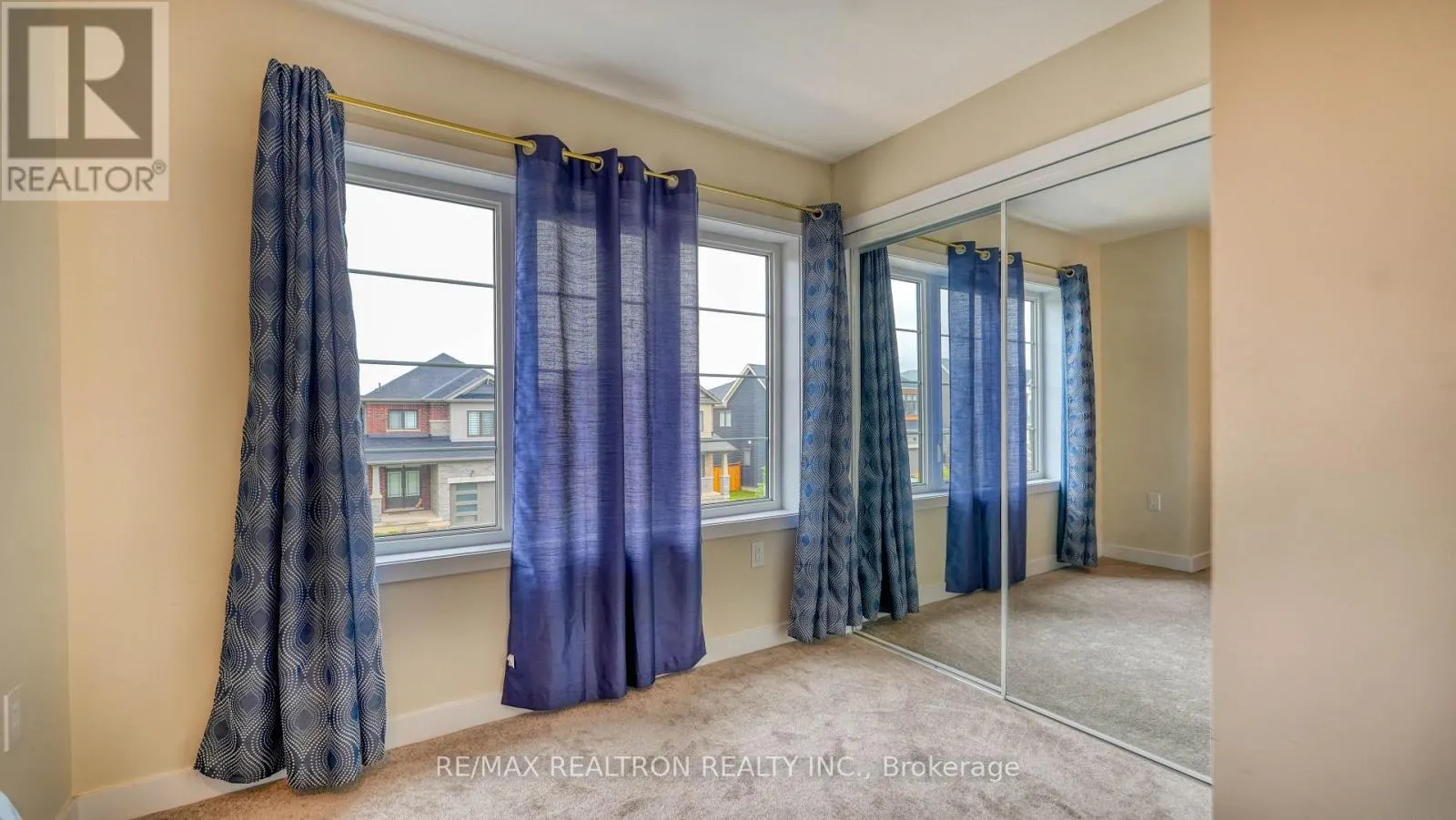 20 HAWICK CRESCENT
