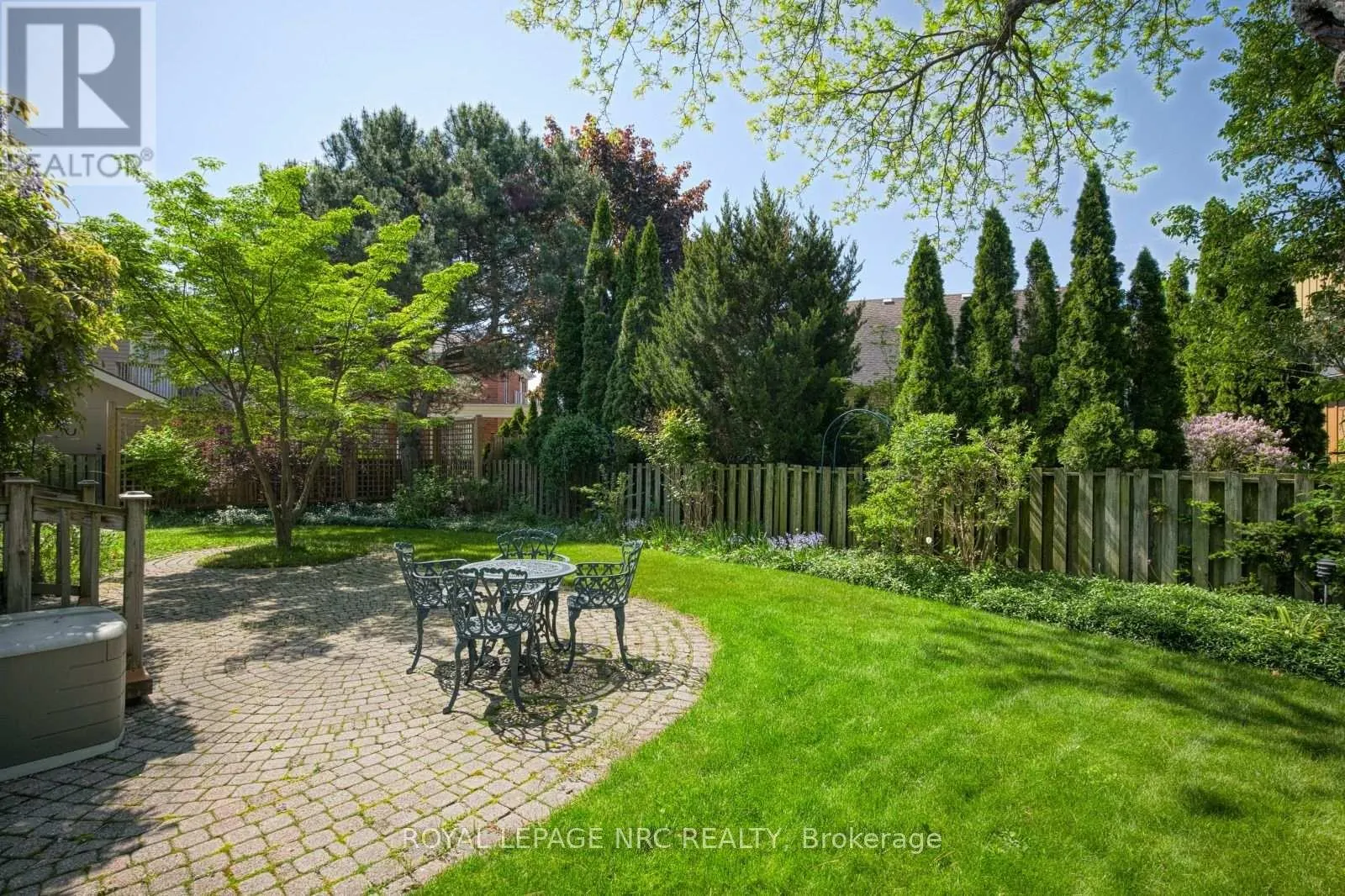 35 GARRISON VILLAGE DRIVE