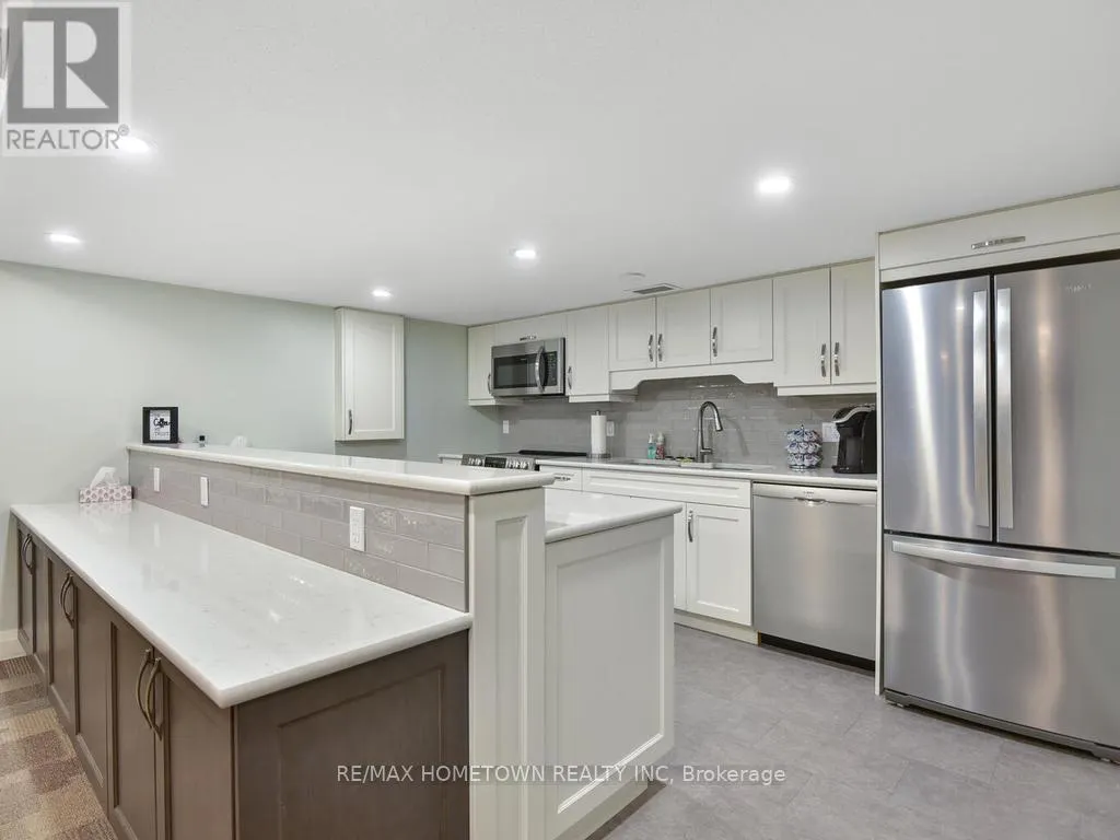 805 - 55 WATER STREET E