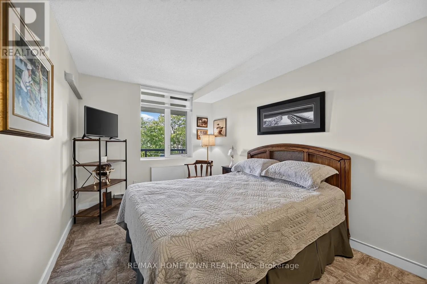 805 - 55 WATER STREET E