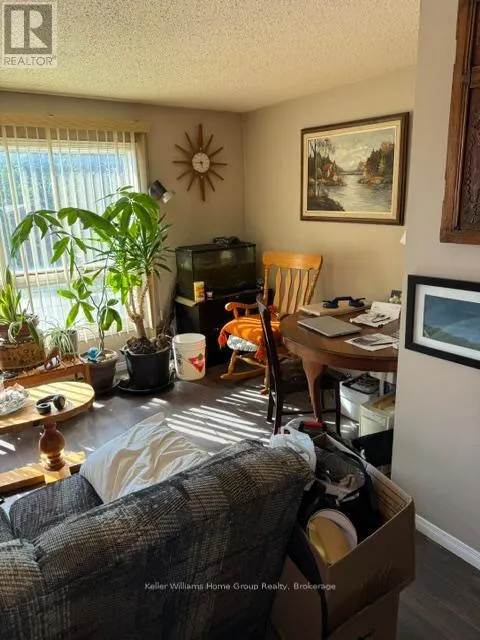 115 ST GEORGE STREET W