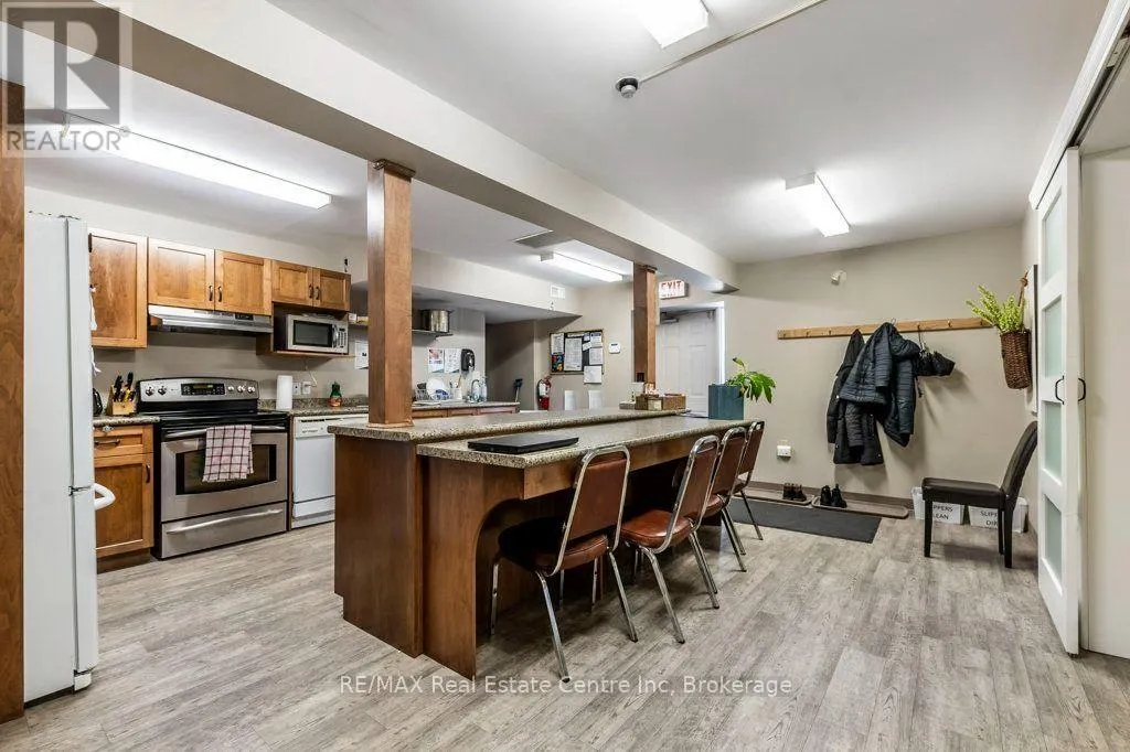 280 ST PATRICK STREET W