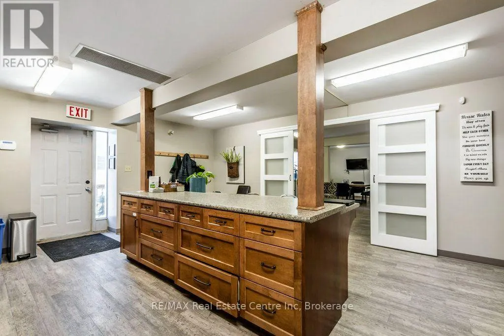 280 ST PATRICK STREET W