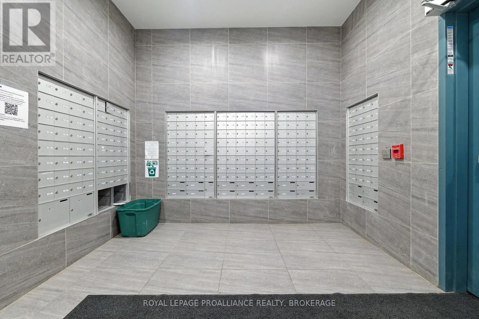 425 - 652 PRINCESS STREET #425