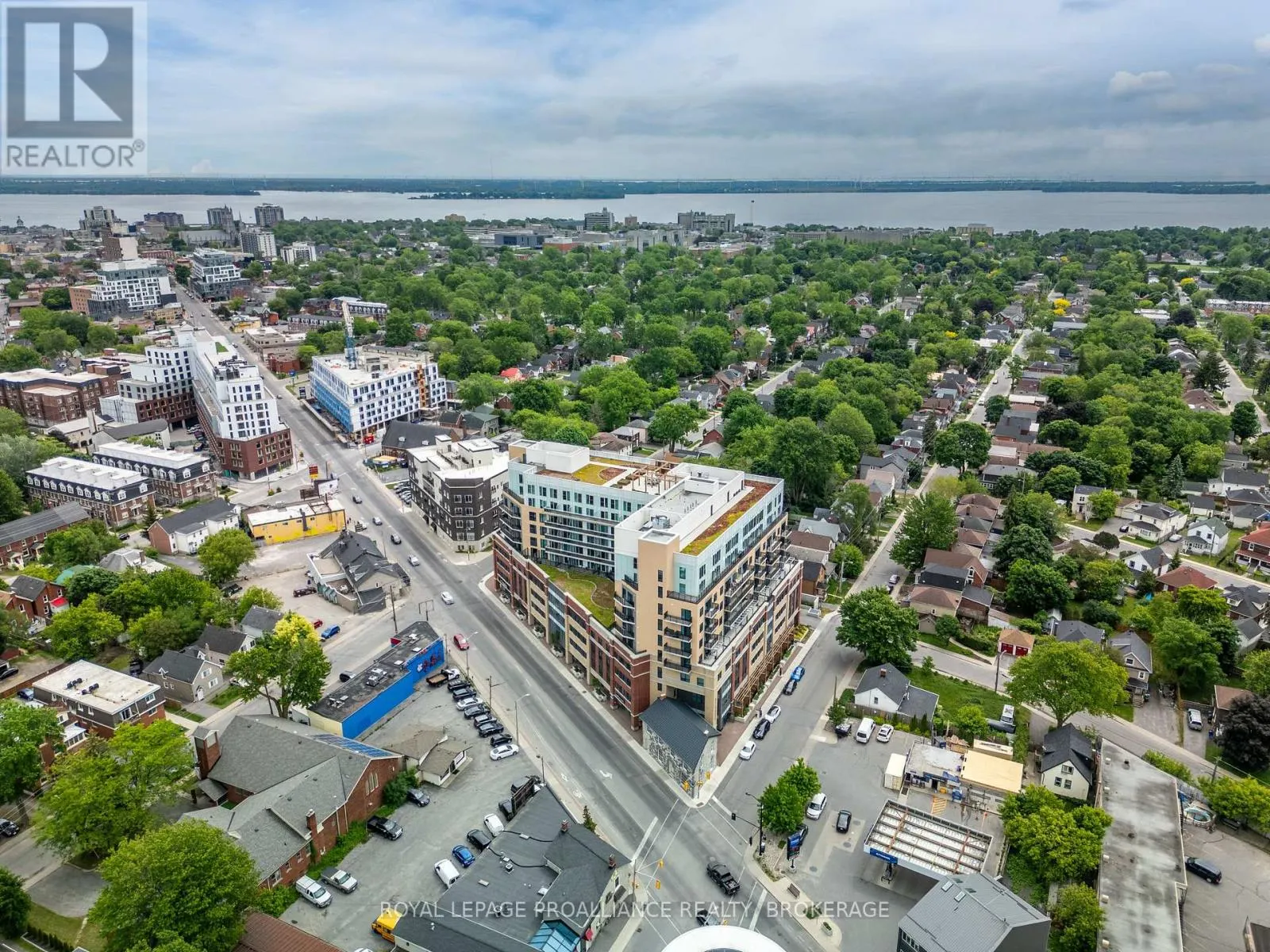 425 - 652 PRINCESS STREET #425