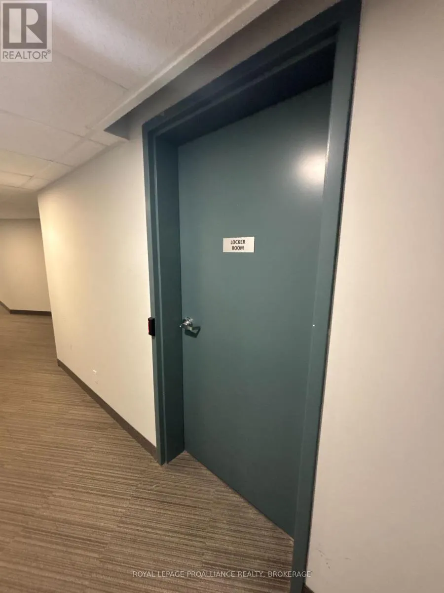 425 - 652 PRINCESS STREET #425