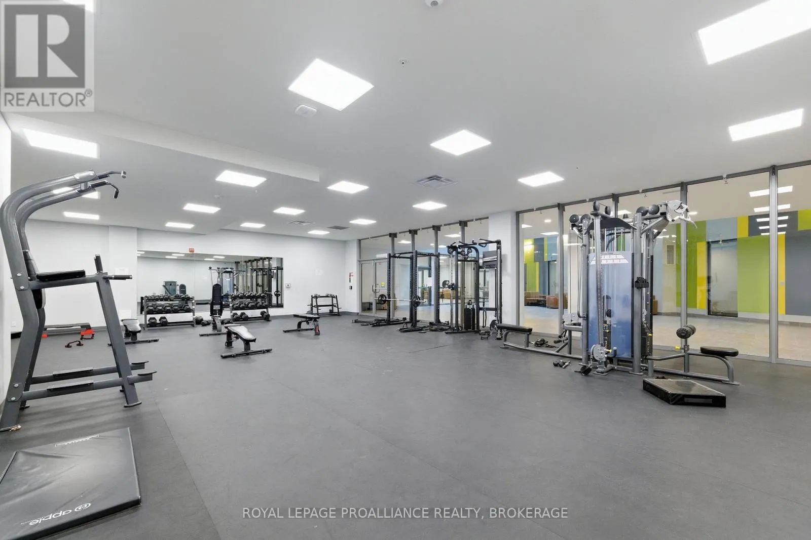 425 - 652 PRINCESS STREET #425