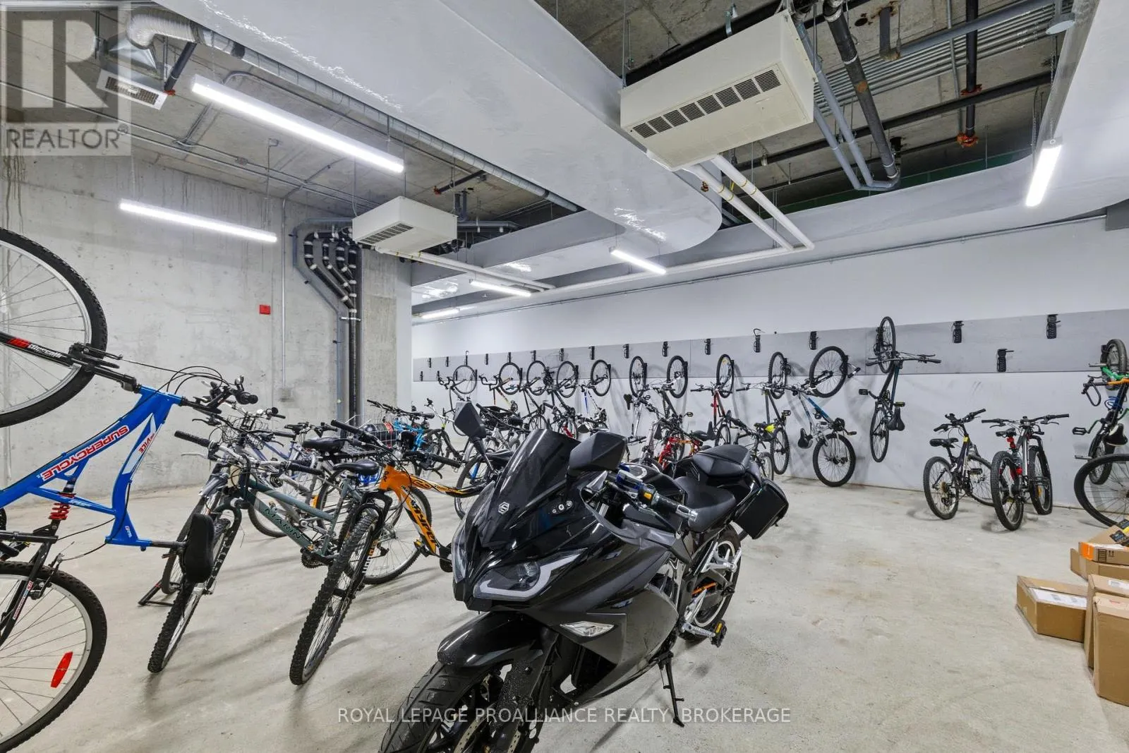 425 - 652 PRINCESS STREET #425