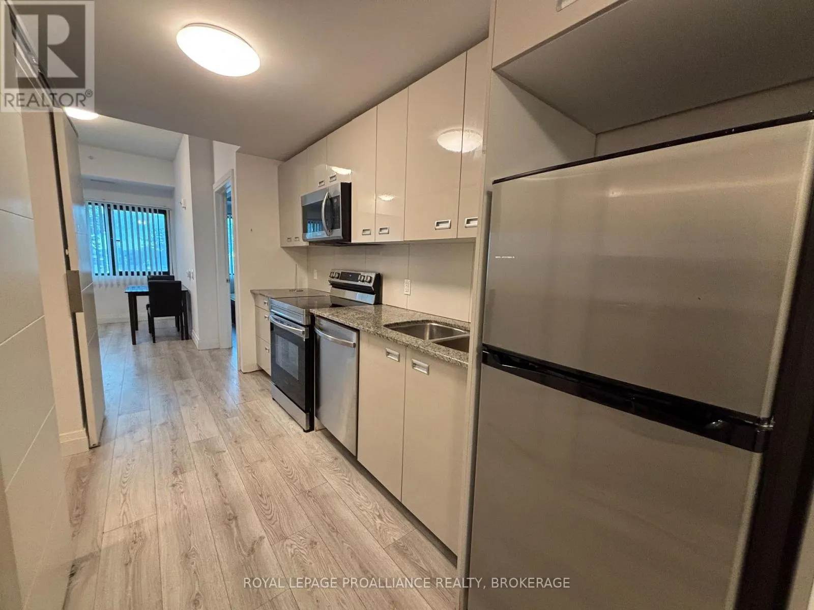 425 - 652 PRINCESS STREET #425