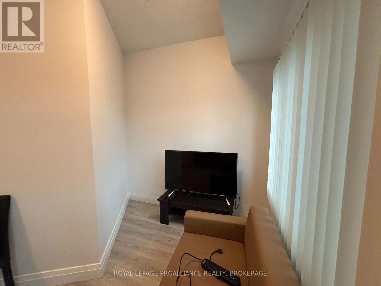 425 - 652 PRINCESS STREET #425