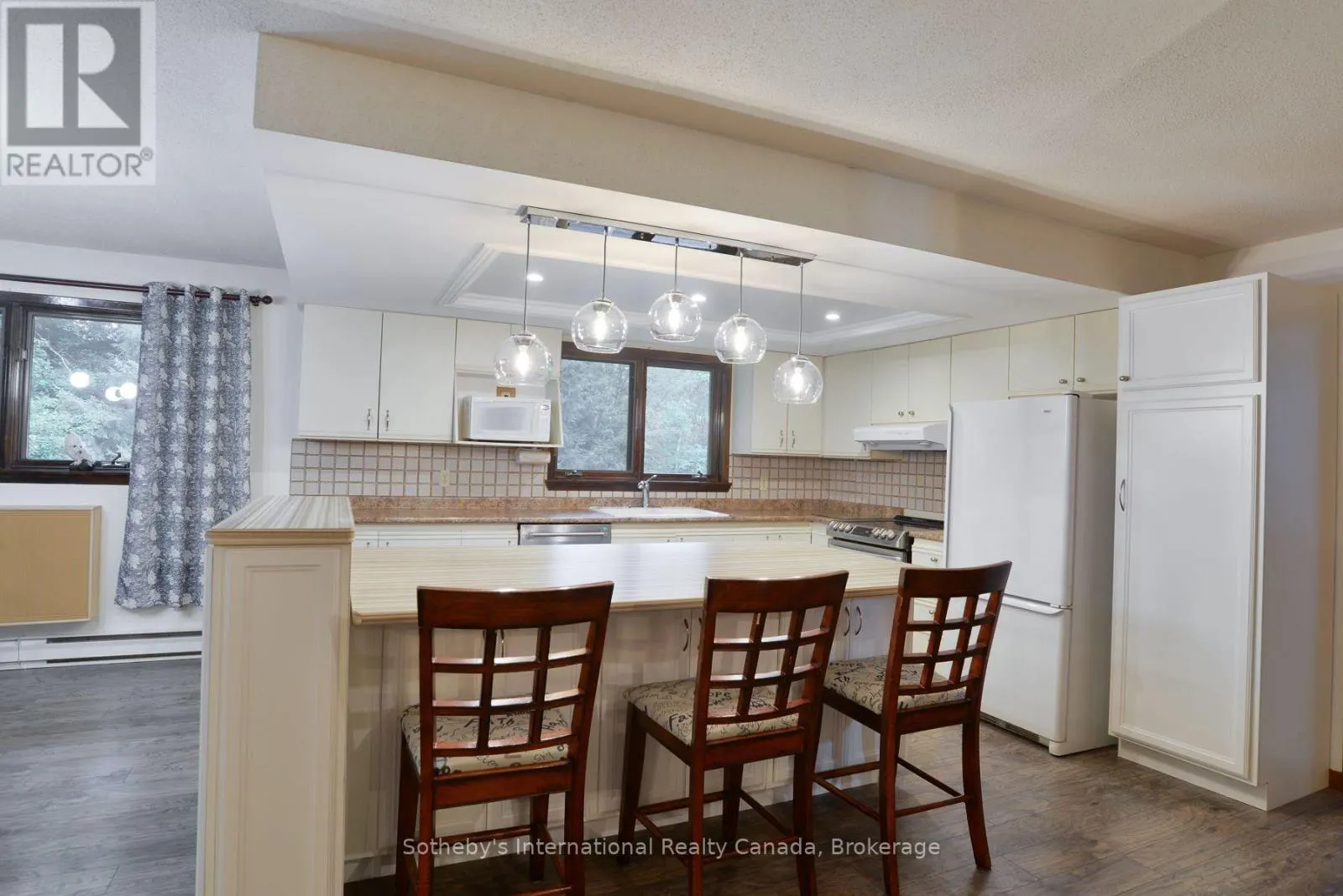 55 DENNISS DRIVE