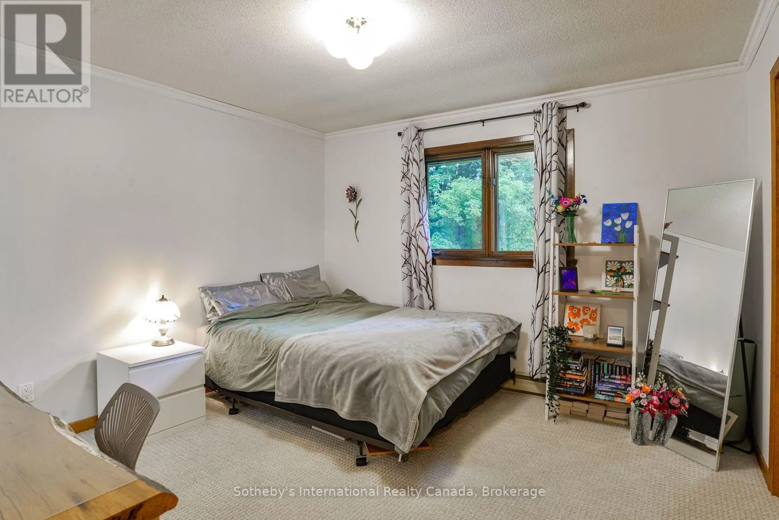 55 DENNISS DRIVE