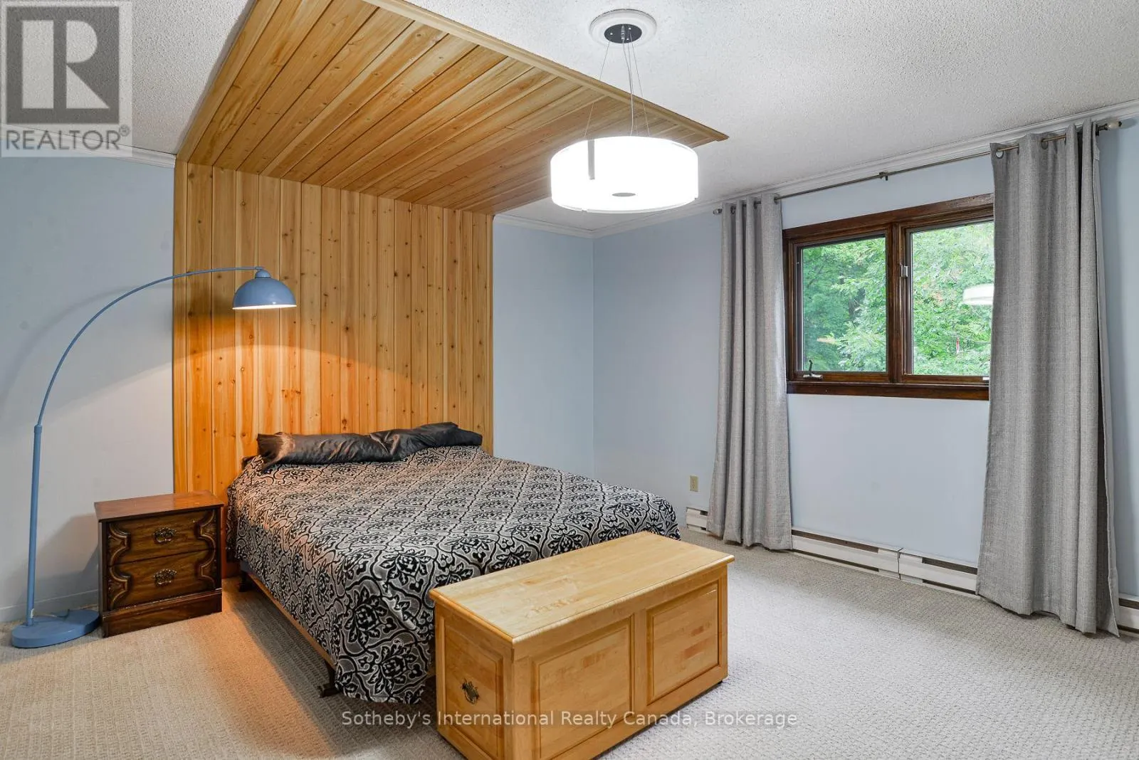 55 DENNISS DRIVE