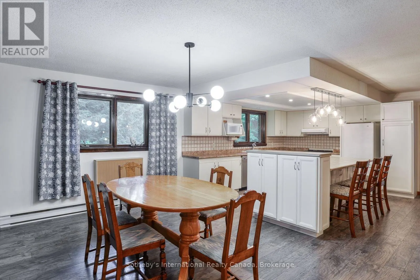 55 DENNISS DRIVE