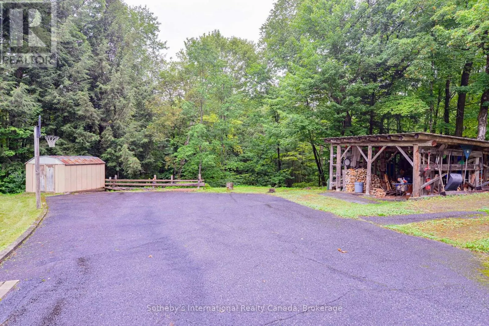 55 DENNISS DRIVE