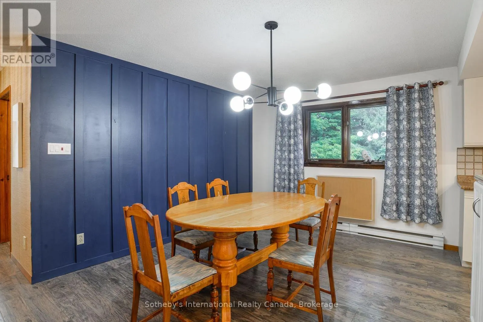 55 DENNISS DRIVE