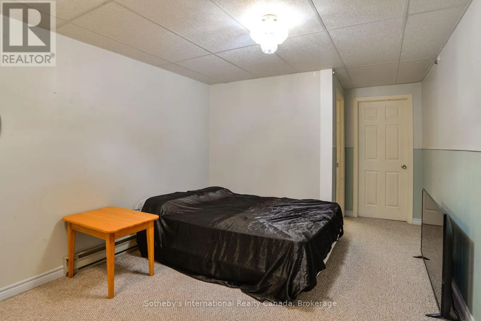 55 DENNISS DRIVE