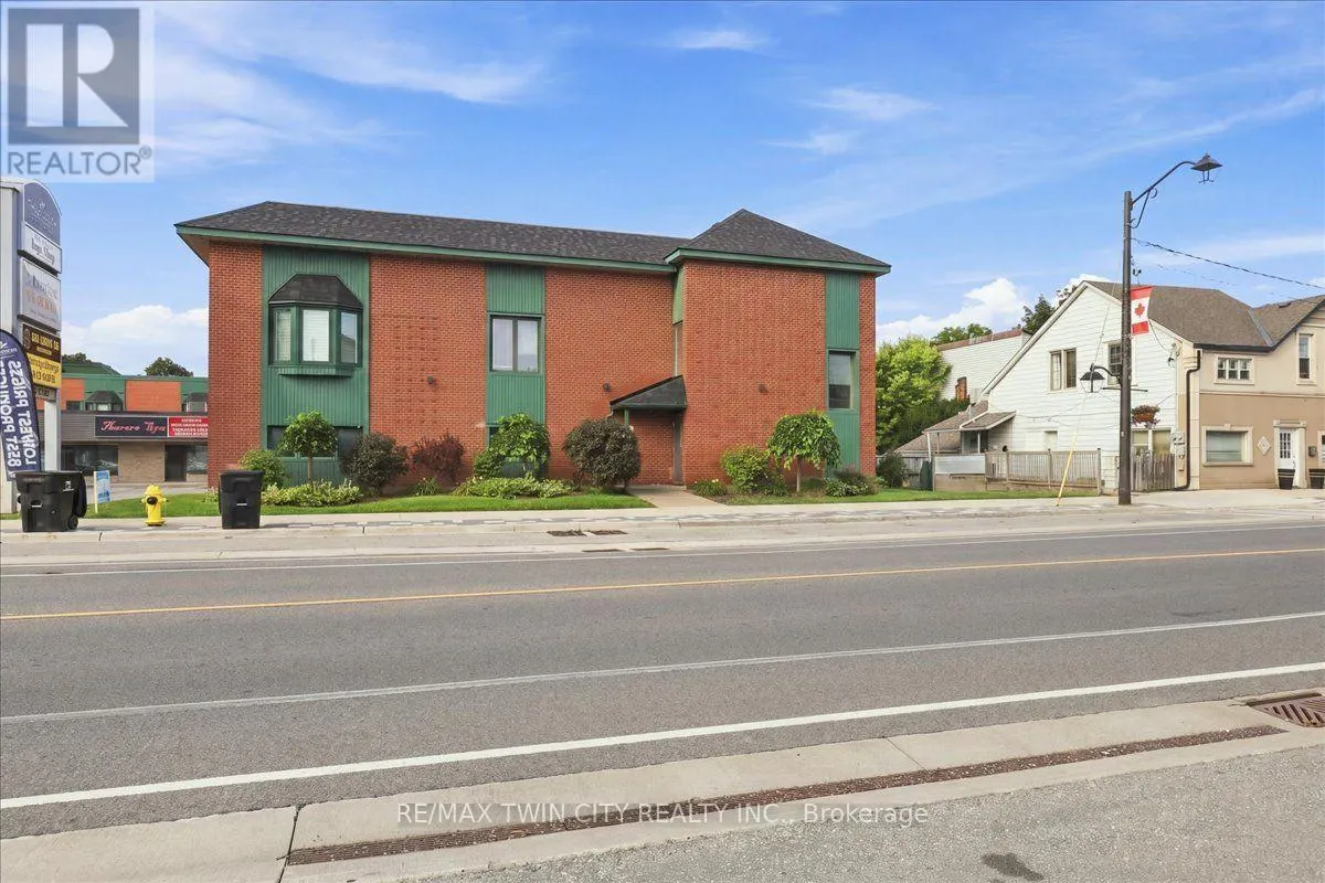 217 - 1009 QUEENSTON ROAD