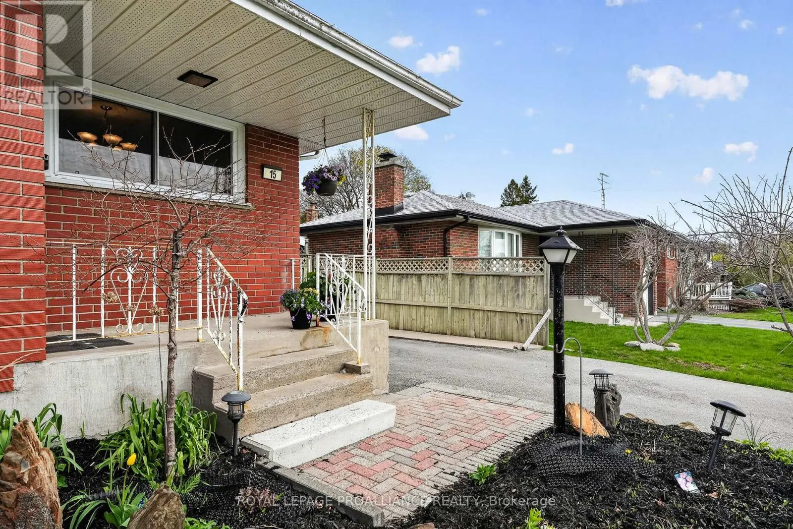 15 GEARIN STREET