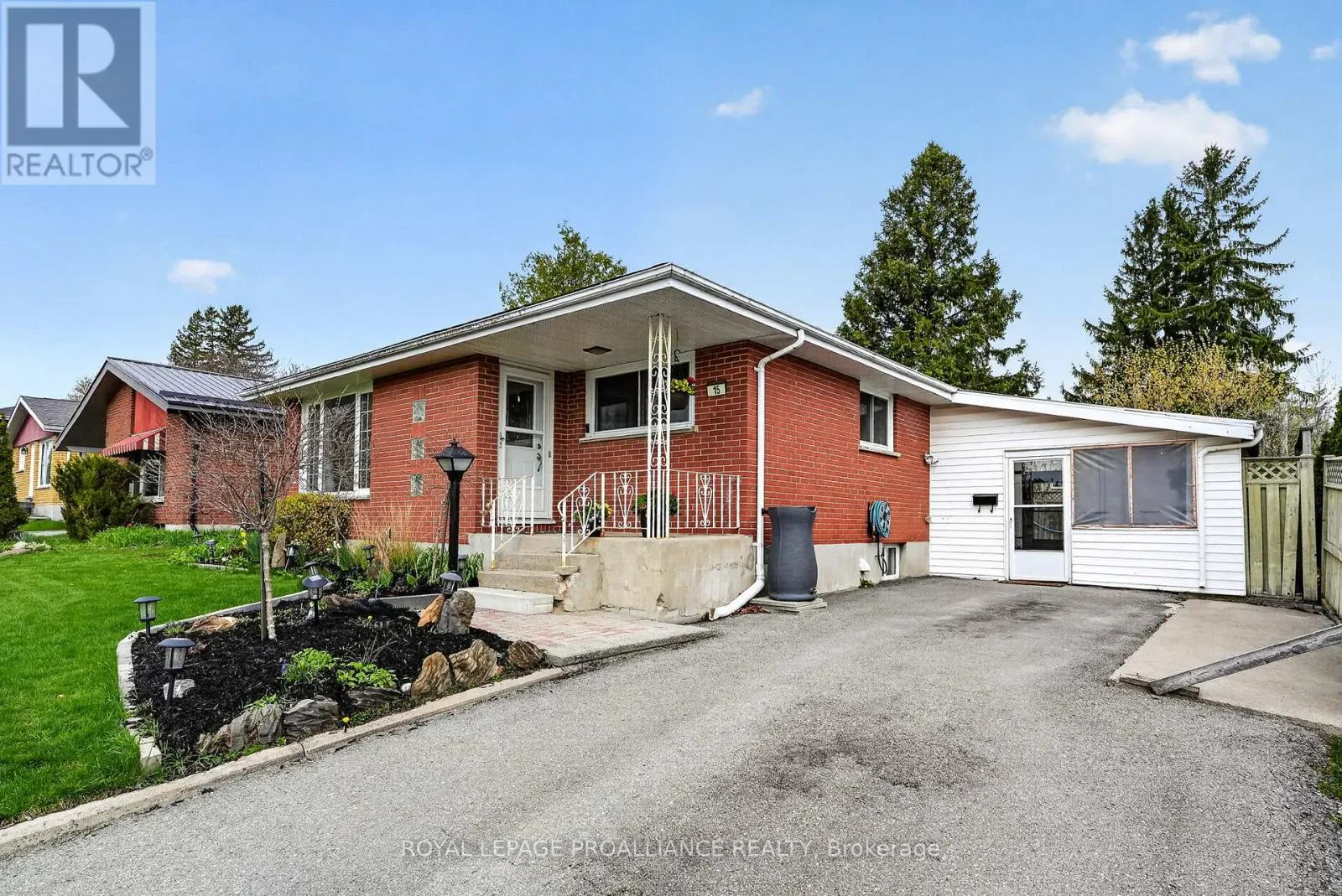 15 GEARIN STREET