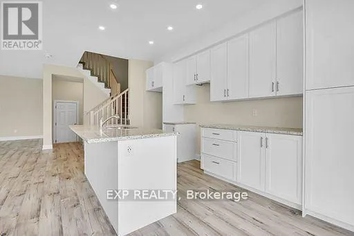 15 REYNOLDS AVENUE