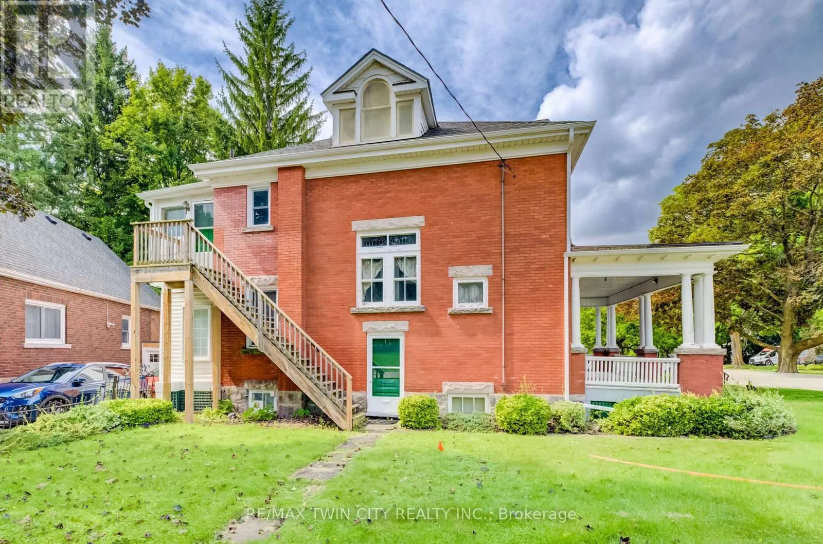 211 MAIN STREET