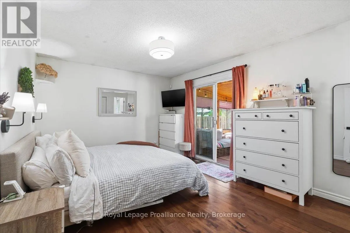 24 HARVEST CRESCENT