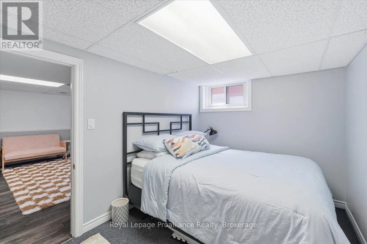 24 HARVEST CRESCENT