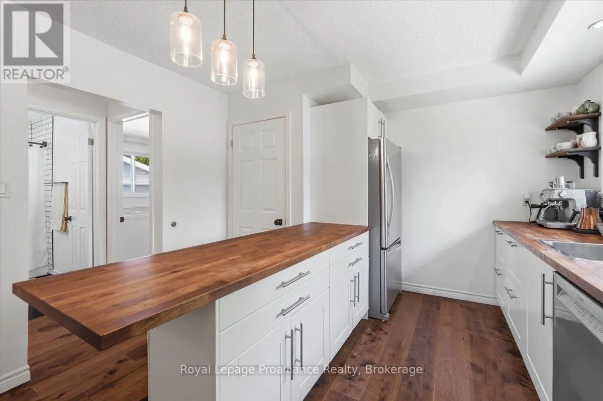 24 HARVEST CRESCENT