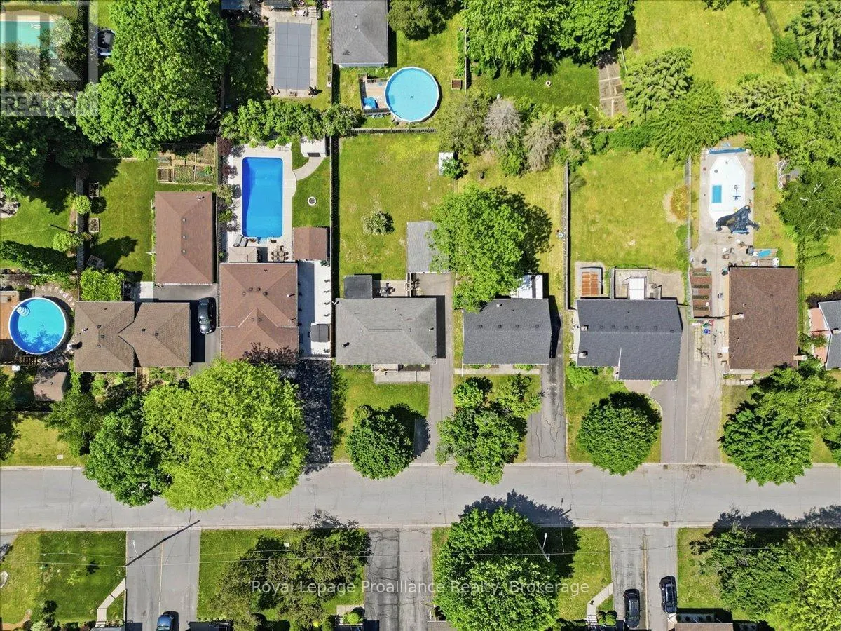 24 HARVEST CRESCENT