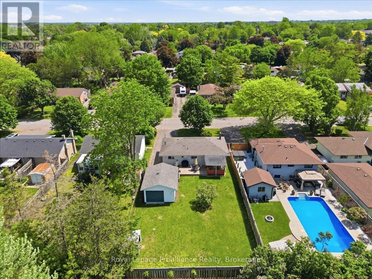 24 HARVEST CRESCENT