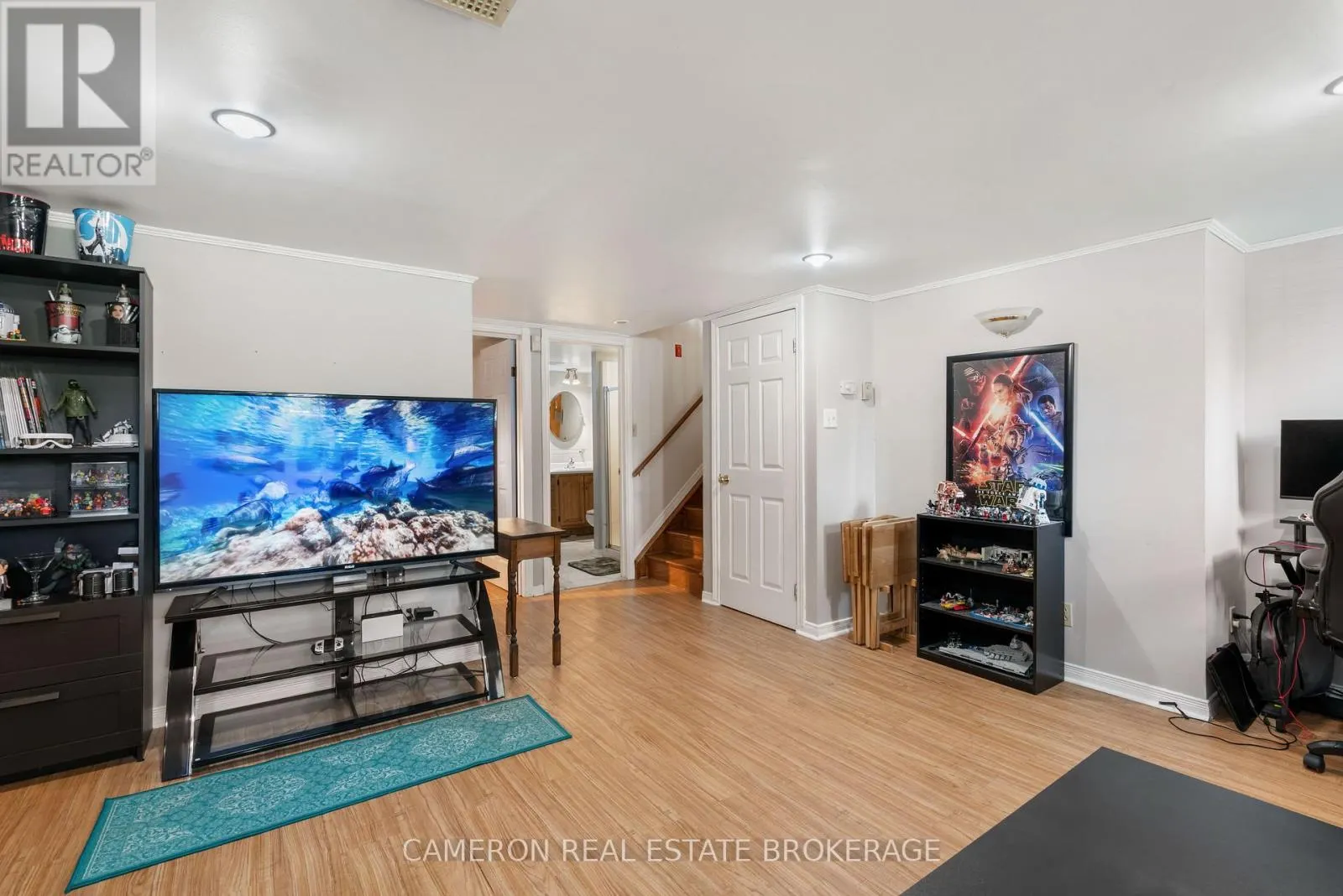 368 ANGELA CRESCENT