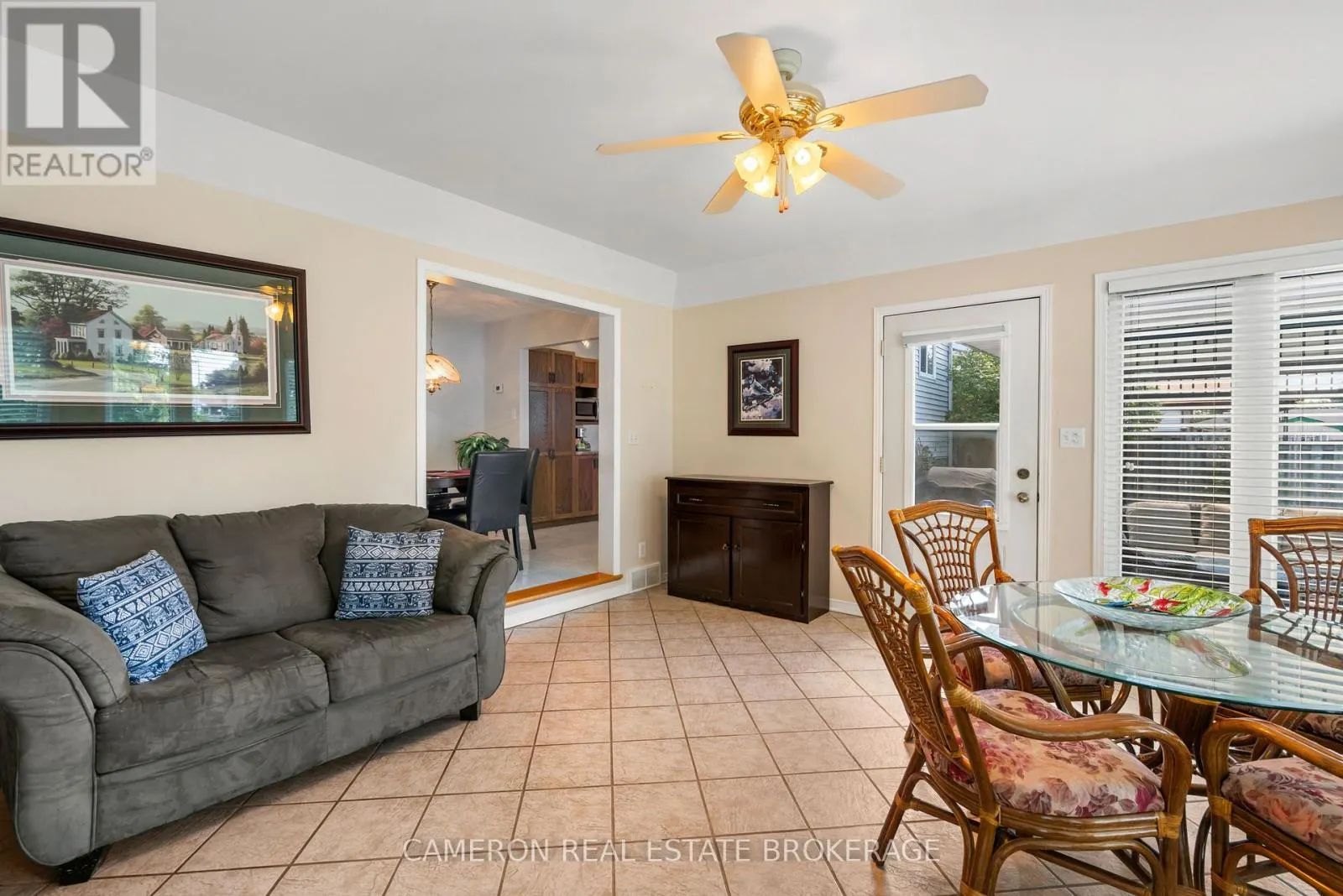 368 ANGELA CRESCENT
