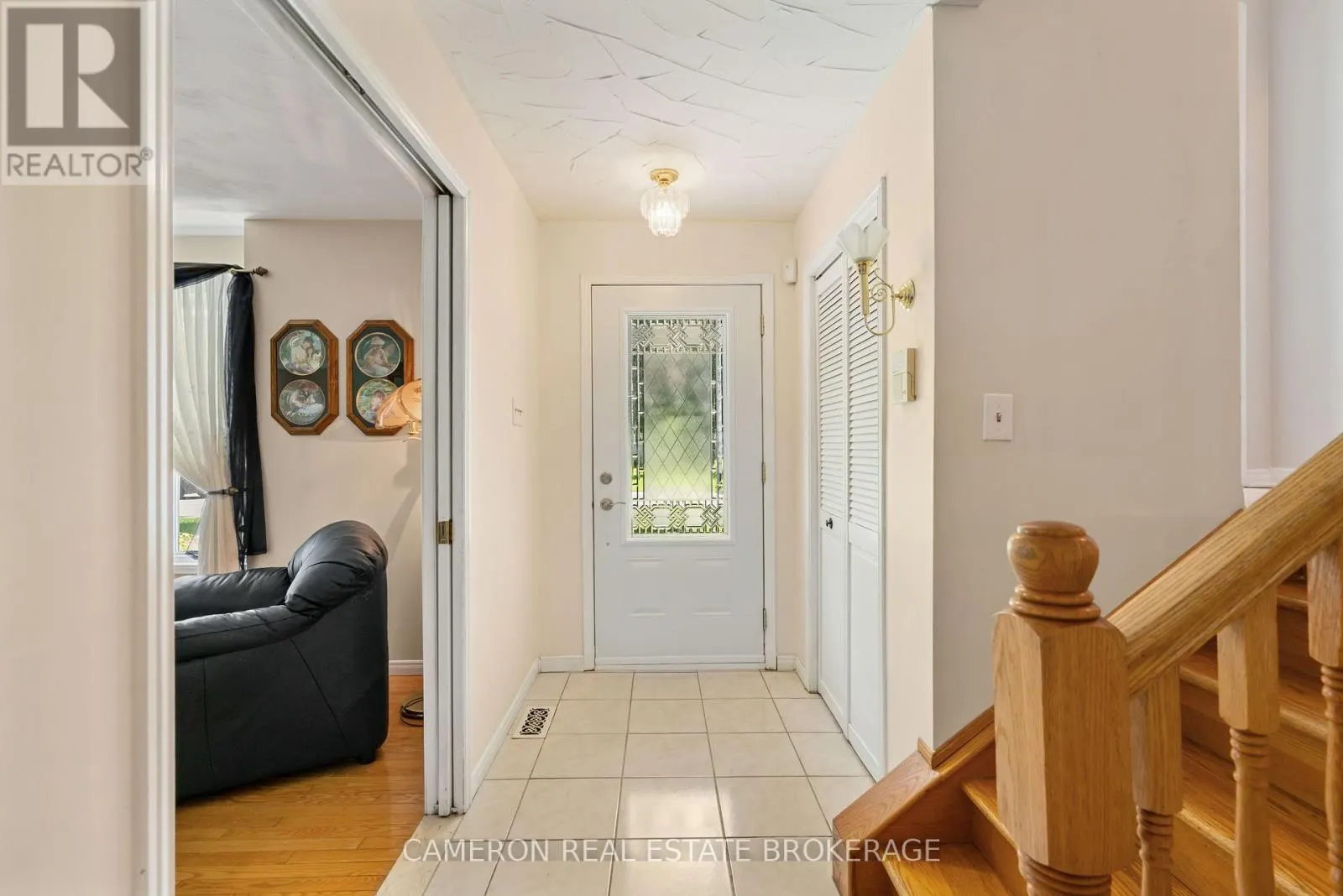 368 ANGELA CRESCENT