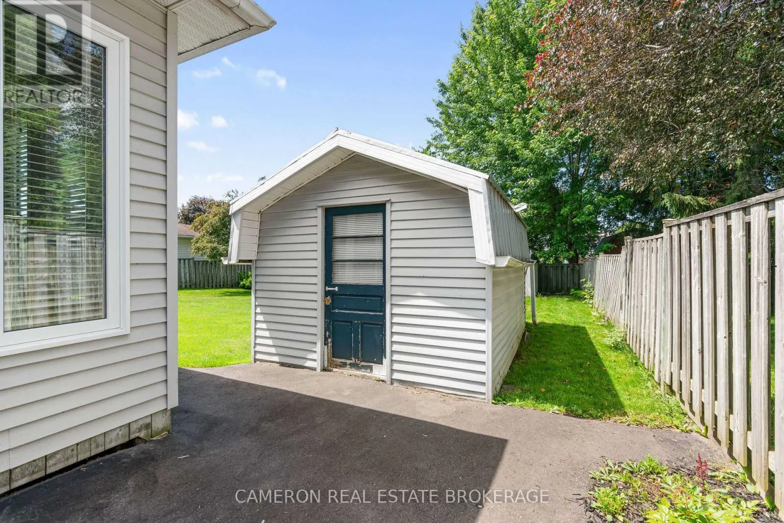 368 ANGELA CRESCENT