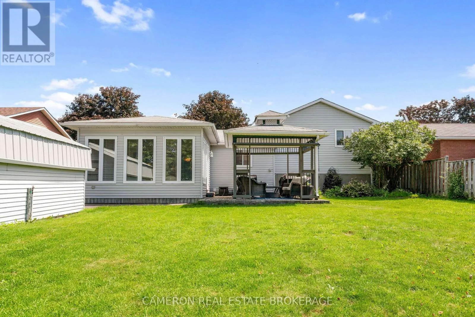 368 ANGELA CRESCENT