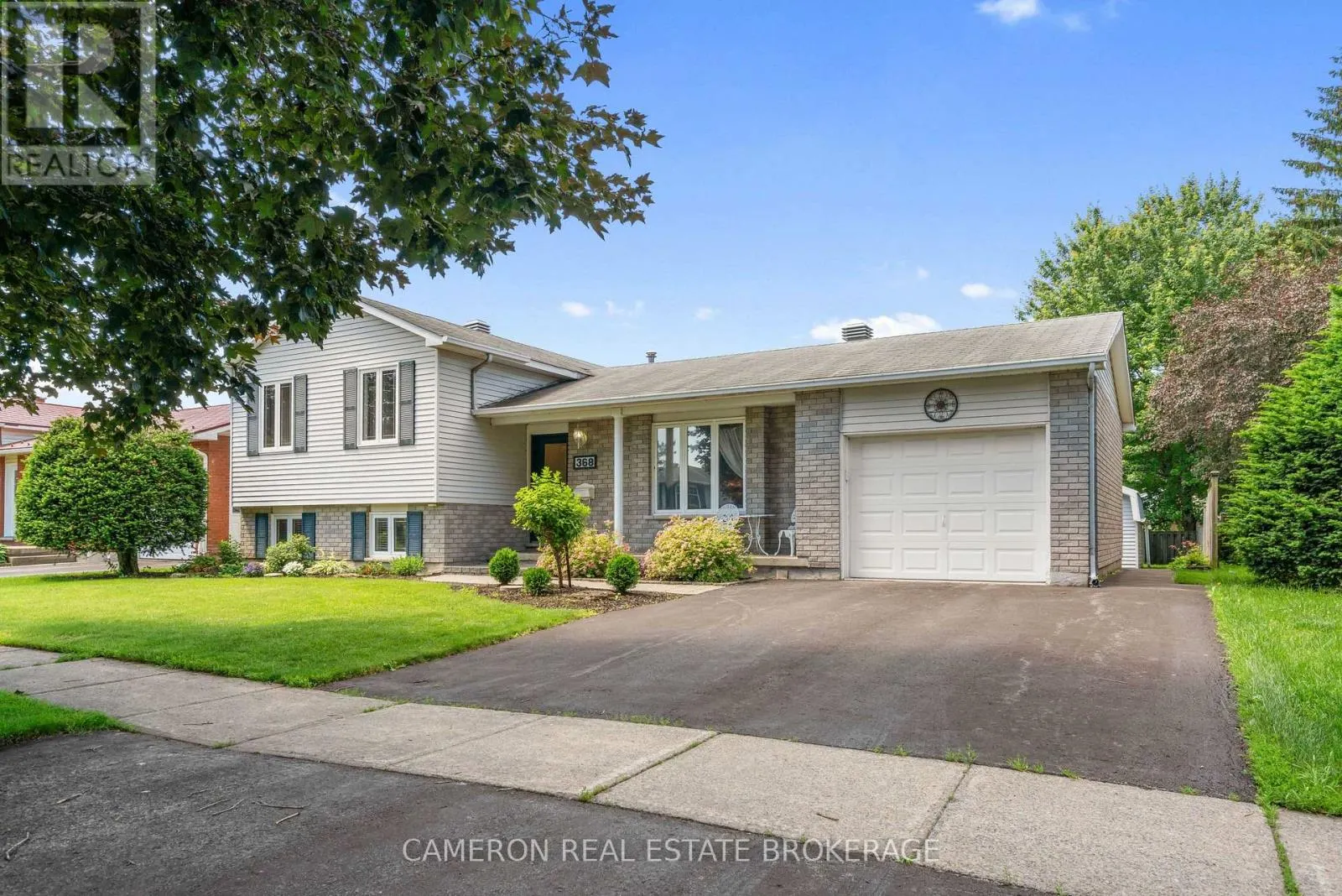 368 ANGELA CRESCENT