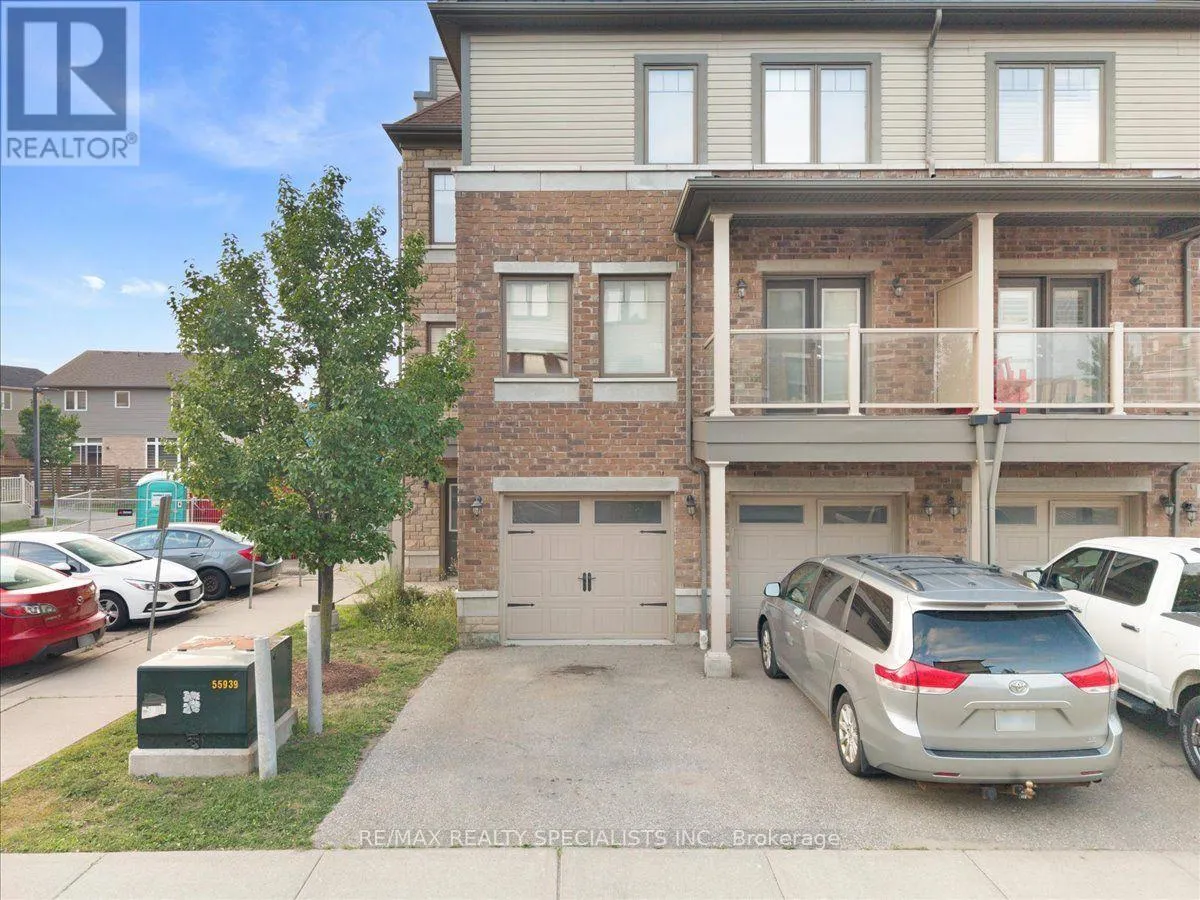 E8 - 70 WILLOWRUN DRIVE